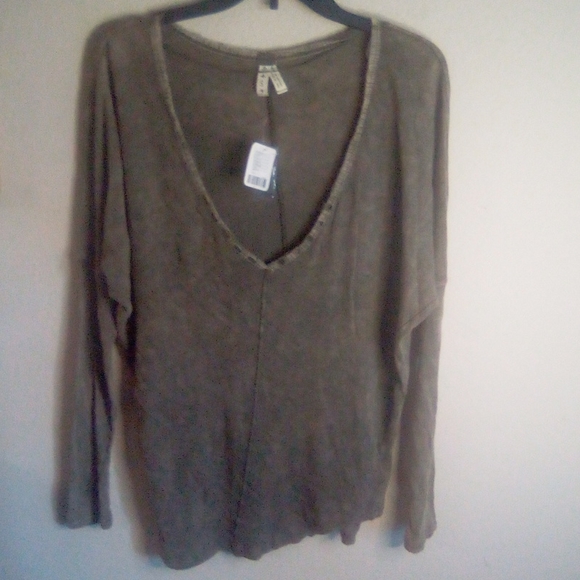 New Free People Santa Cruz Henley Distressed Acid Wash Lagenlook Style Shirt Top - Picture 11 of 16